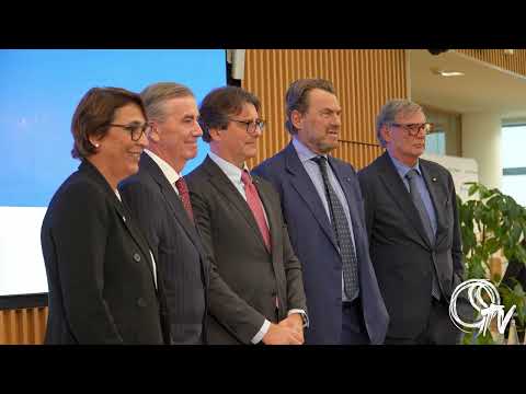 Video Microimprese, 20 miliardi: POS senza commissioni e prestiti agevolati | Intesa Sanpaolo
