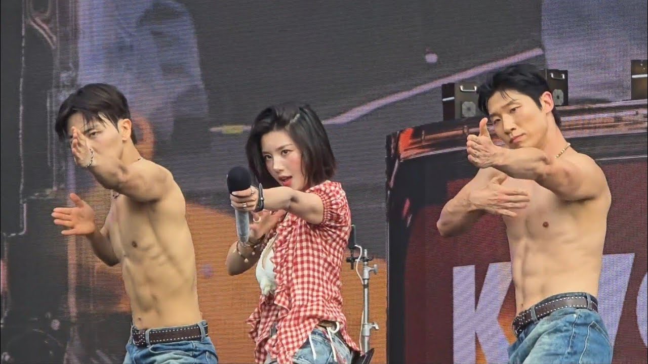 권은비 - Hello Stranger 직캠 | 서울 워터밤 직캠