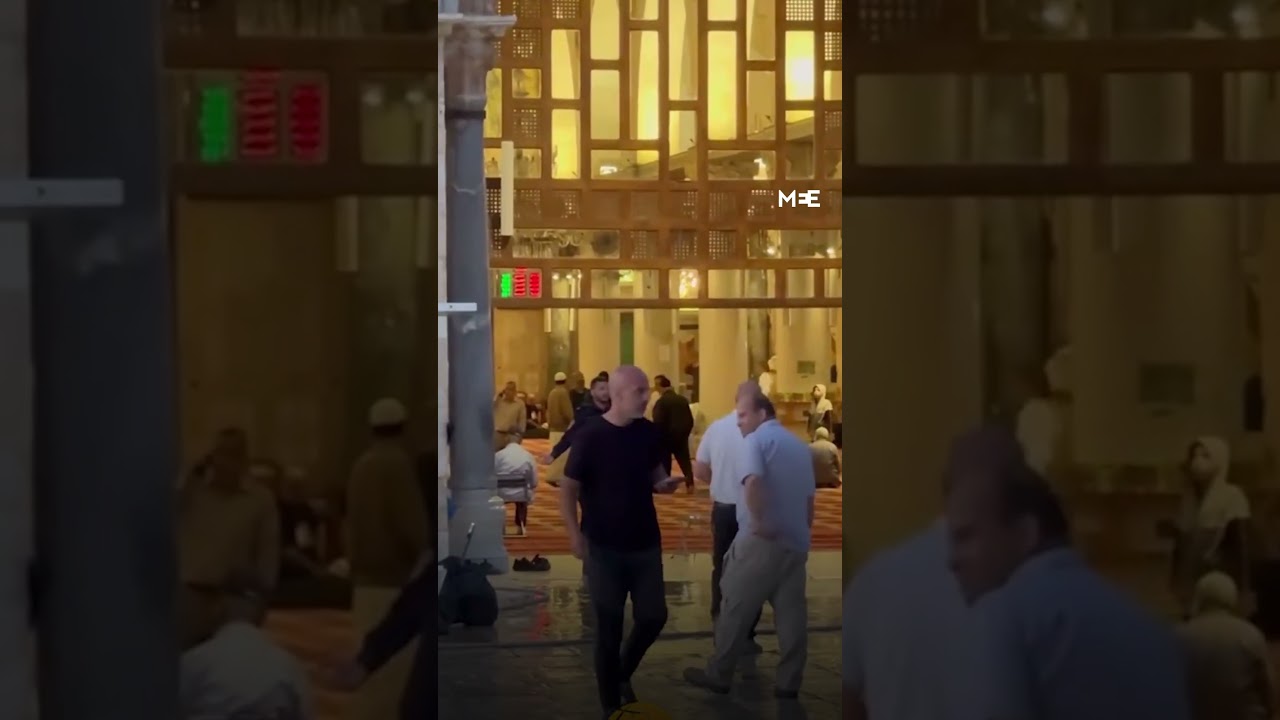 Israeli forces block access to Al-Aqsa Mosque for Friday prayers