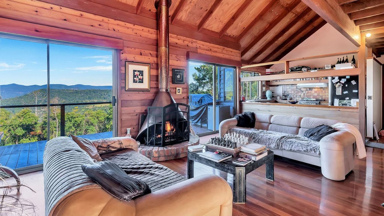 Beechmont Real Estate Video Tour SOLD 3 Maple Court, Beechmont