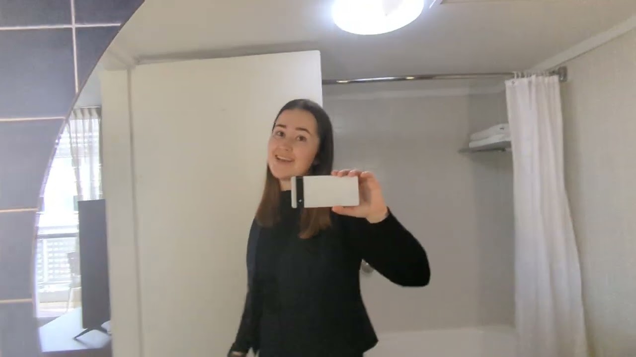 Cairns Harbourside Hotel