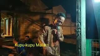 Kupu-kupu Malam Mak e by Arifin Wk