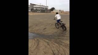 احلى تفحيط بي الدراجة screenshot 3