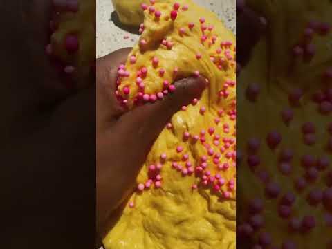 Making Slime For 365 Days - Day 2