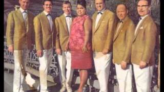 Video thumbnail of "The Chakachas - Canalla (1959)"