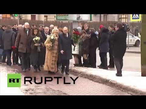 Russia: Putin pays respects to Anatoly Sobchak