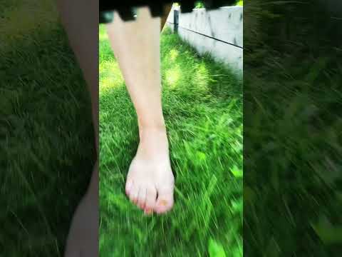 Walking bare feet ASMR. #feetmatter #barefoot