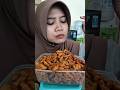 Mukbang Usus Krispy #jajanan #makanansendiri