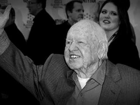 Video: Mickey Rooney Neto vrijednost: Wiki, oženjen, obitelj, vjenčanje, plaća, braća i sestre