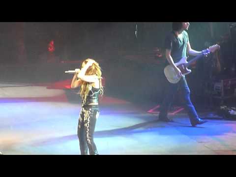 Miley Cyrus - Smells Like Teen Spirit LIVE in Sydney [HD]