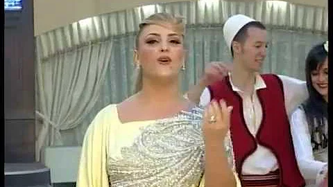 Aferdita Demaku - Qele qele Zemren