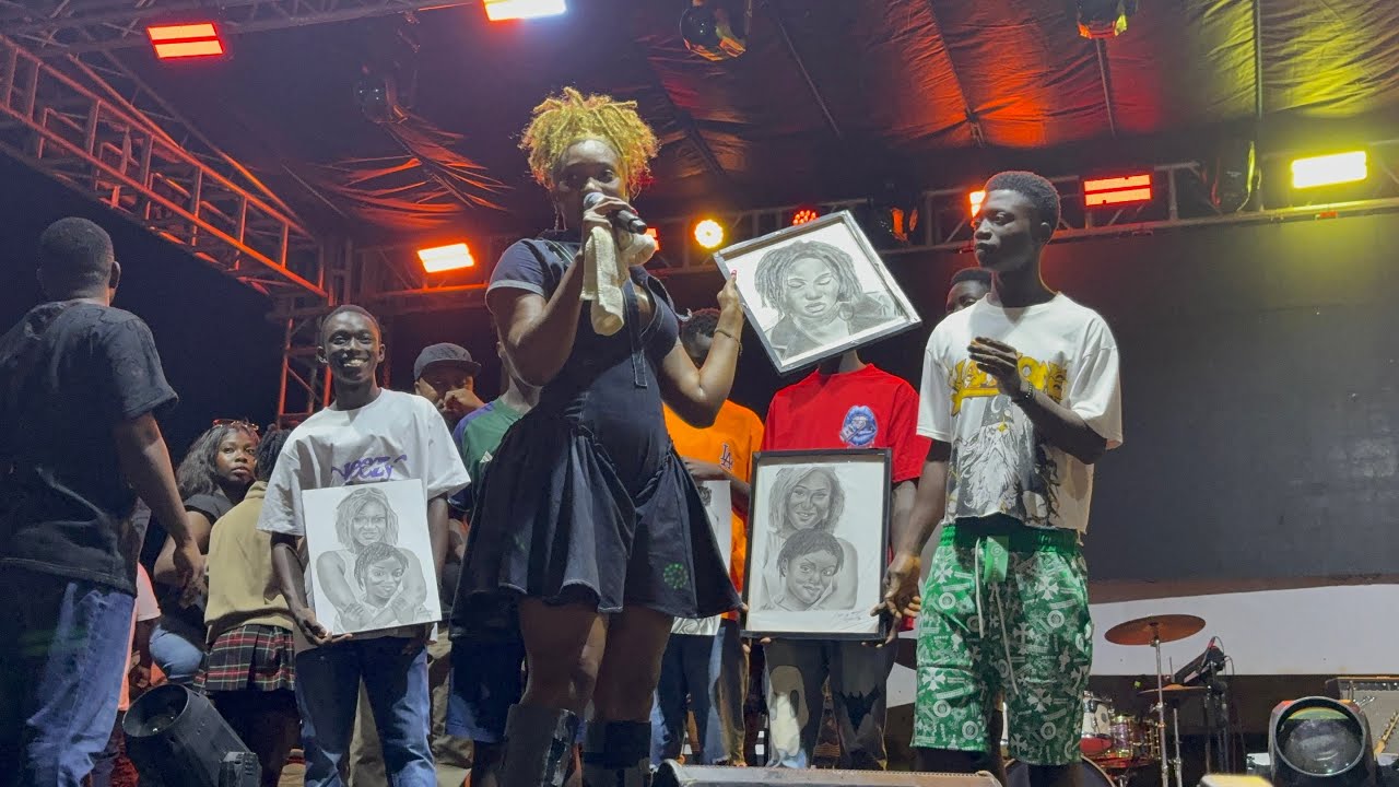 Wendy Shay with amazing performance alongside Tracy, her Music daughter, and received beautiful Arts