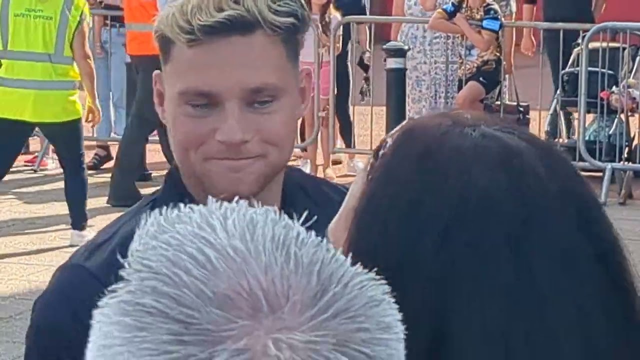 Leigh Leopards leaving for WemberLeigh # 