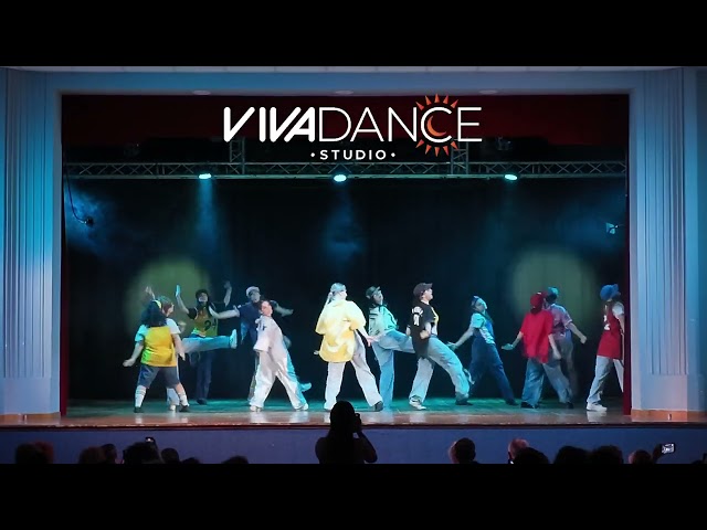 VIVA DANCE SAGGIO TEATRO 2026 - HIP HOP SENIOR – Back to the 2000s