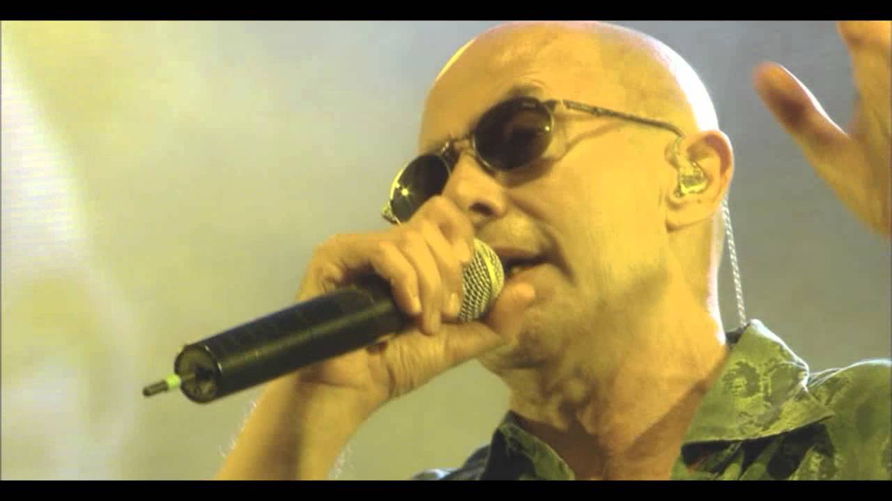 Indio Solari Jijiji en vivo La Plata 2008 / El pogo mas grande del