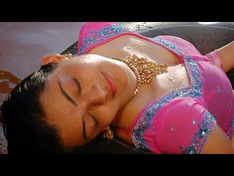 Actress Kajal Boob Kiss+press Scene