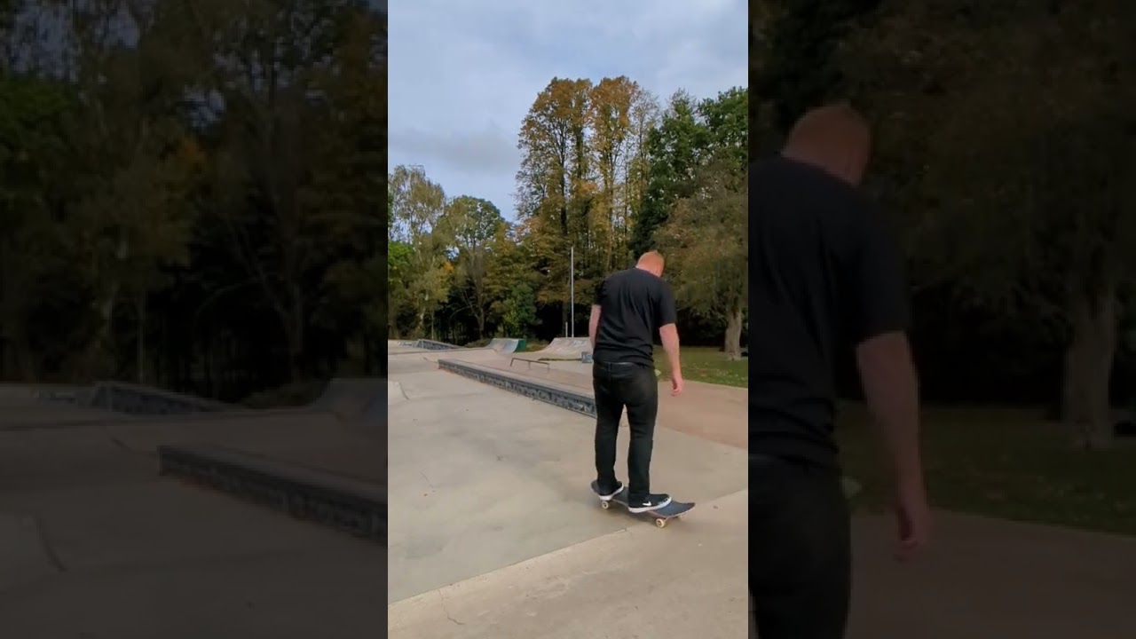 5050 kickflip out, my favourite skate trick, what's yours? 