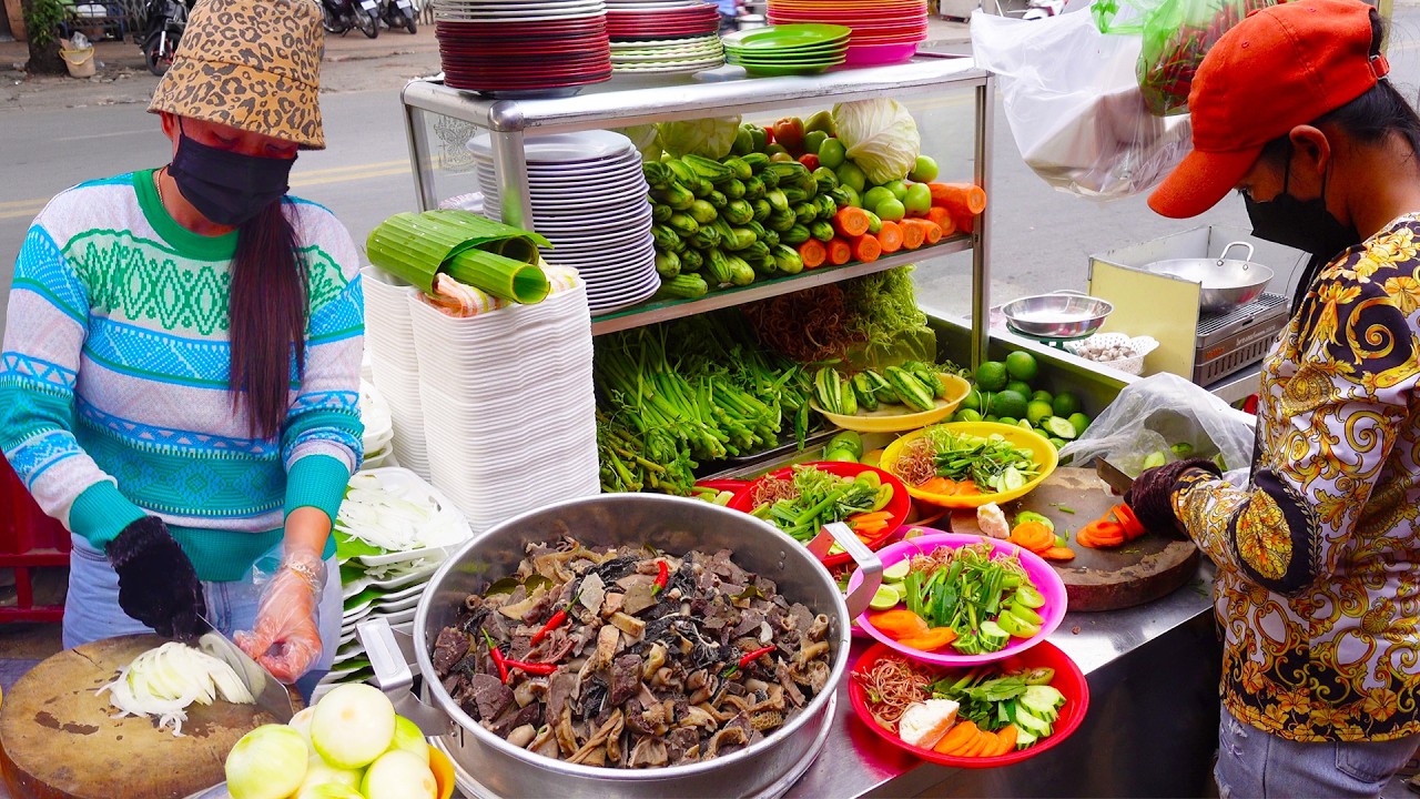 CAMBODIA's Most Famous Local Street Food YOU Should NOT MISS
