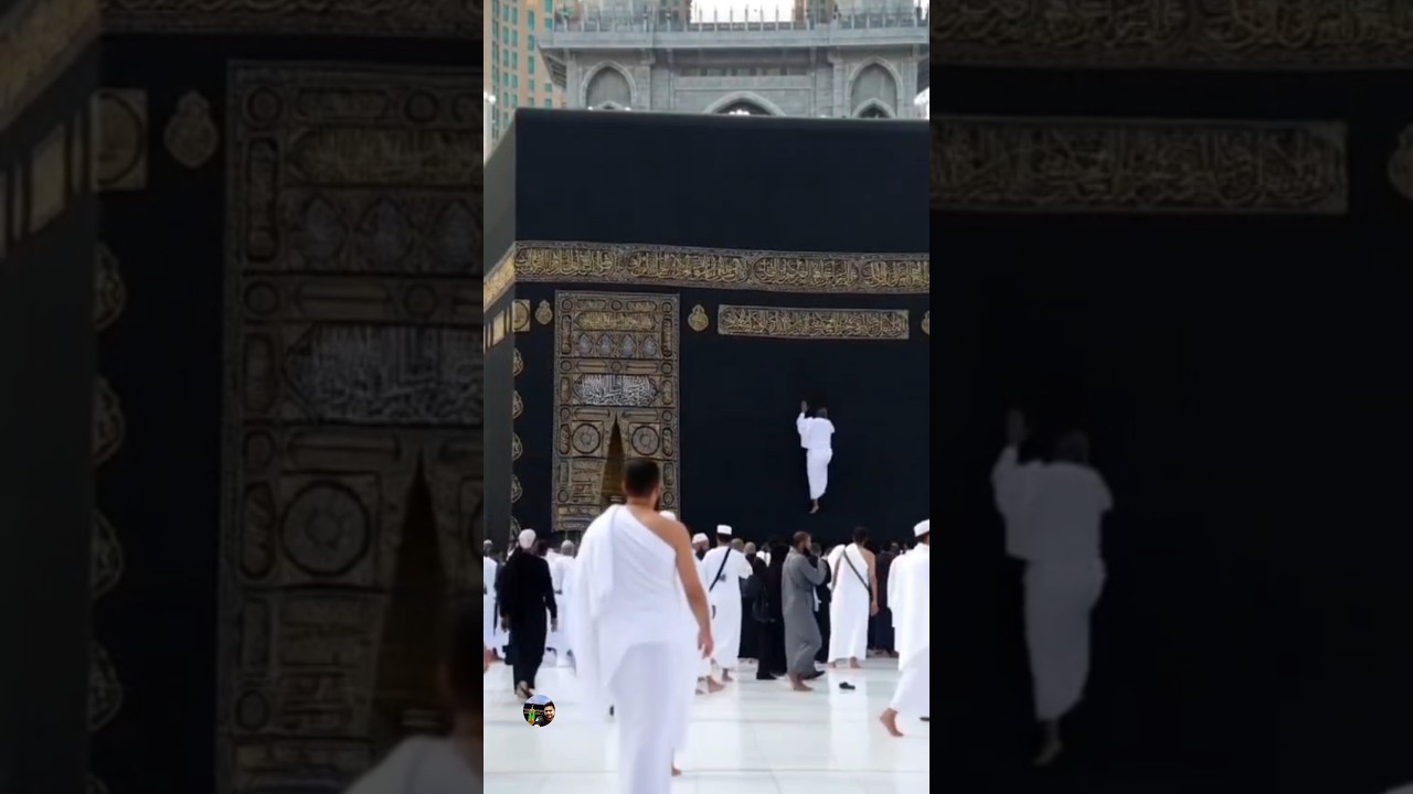 😱🫶 Introducing the "VitaWear SmartBand," a next-generation wearable gadget