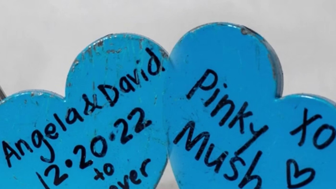 Houston photographer Chris Piñon on mission to reunite love locks with owners; 'No, Cupid's done his job already, I'm just chronicling what he did'