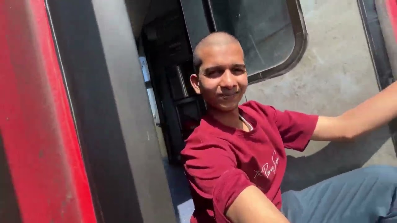 My new blog📱￼ train Jati Hyderabad😘 Train Jati Hui😇