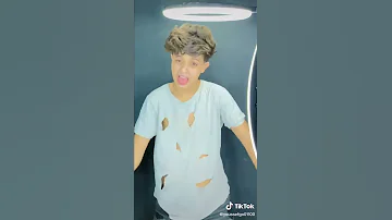 بهديلك ورد وياريت تخديها مني يوسف جووو 