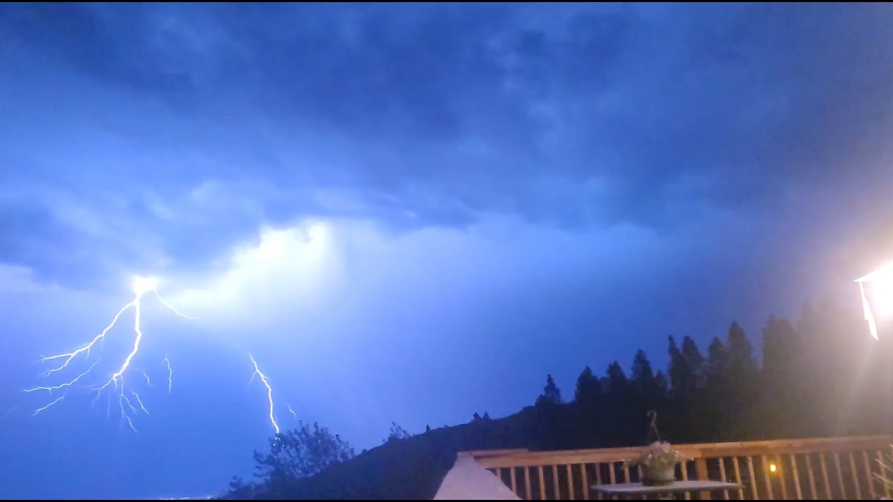 Really cool and amazing Lightening in La Grande Oregon 2012 2022 YouTube