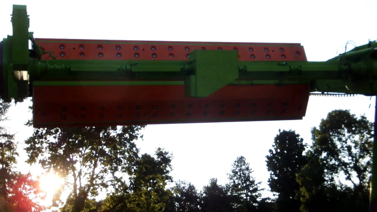 Wade Shows Space Loop Top Spin Ride, 2011 Berrien County Youth Fair