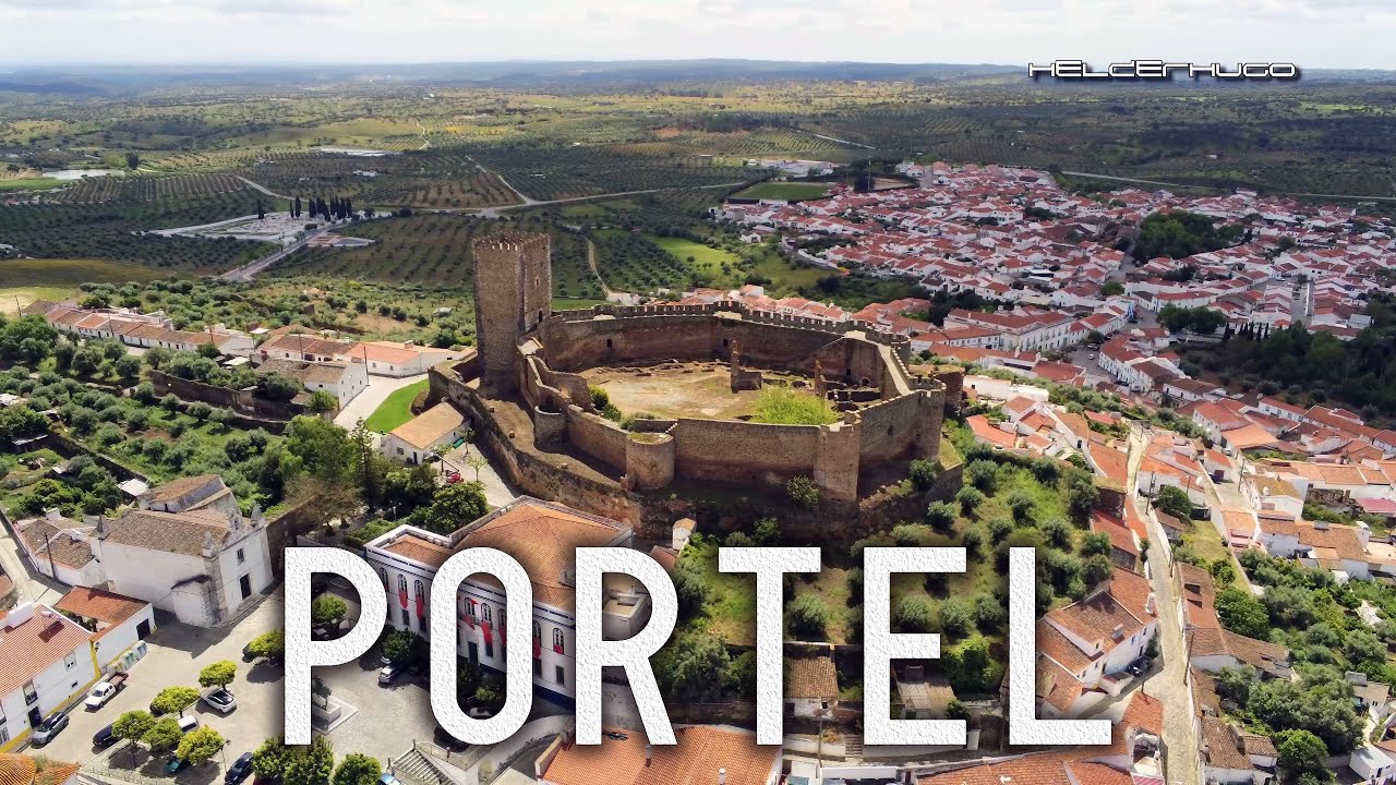 Vista aérea de Portel e seu Castelo - Drone Parrot Anafi 4K UHD