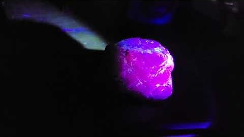 Fluorescence of Ruby under U.V