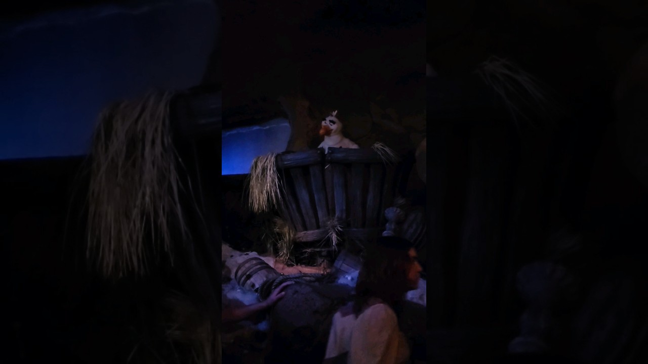 Scuttle Animatronic In Little Mermaid Queue Is Back 