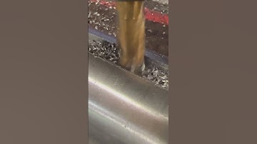 Keyway #shorts #machining #millingmachine #keyway #cutting #shaft #metal #fabrication