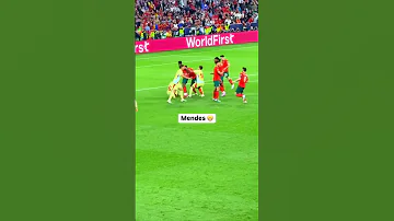 What Nuno Mendes Did Today At Lamine Yamal It S Called Putting It In Your Pocket Fypfy 