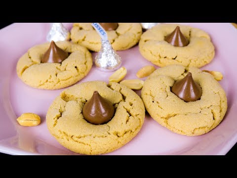 peanut-butter-blossoms---easiest-recipe-for-the-best-kiss-cookies-ever