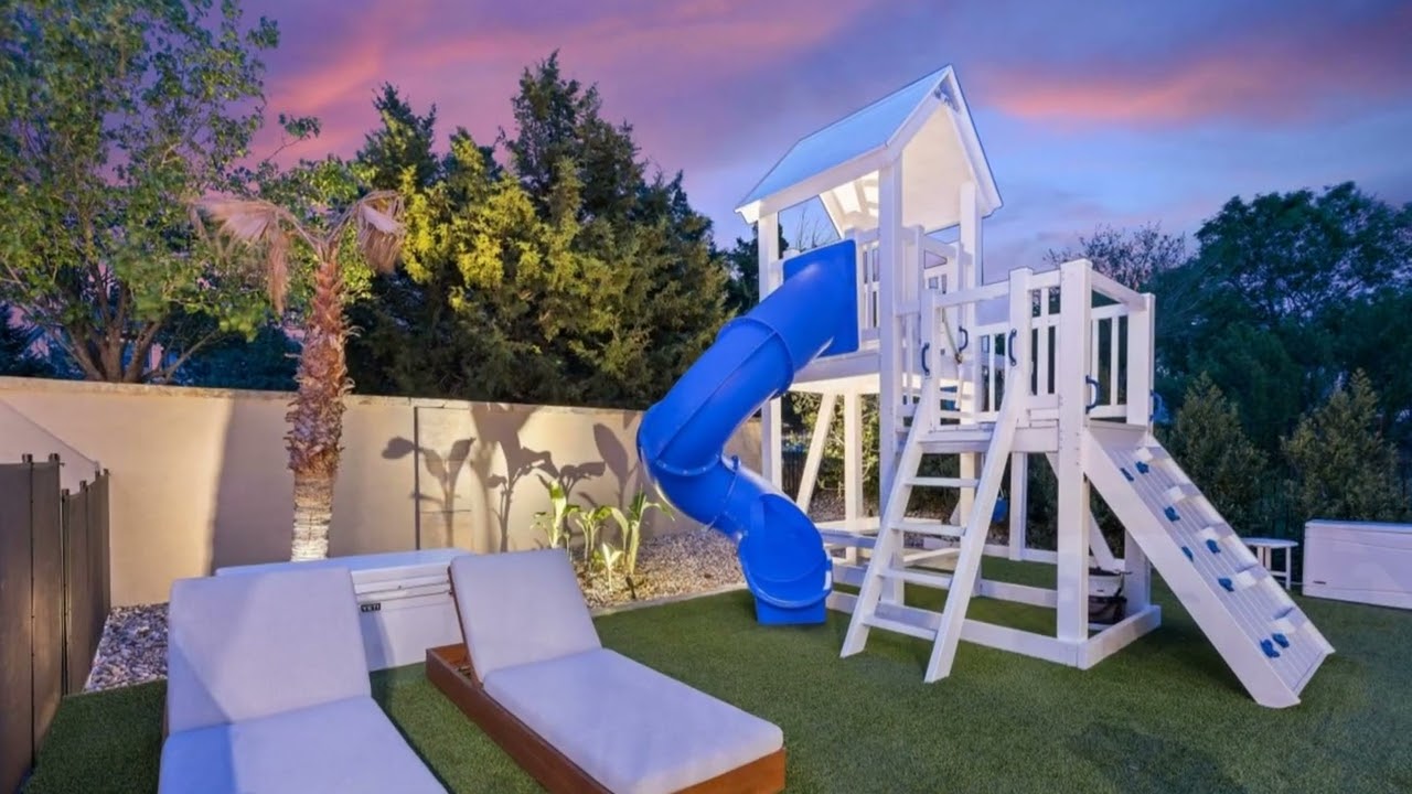 Private Poolside Escape in Rough Hollow Texas