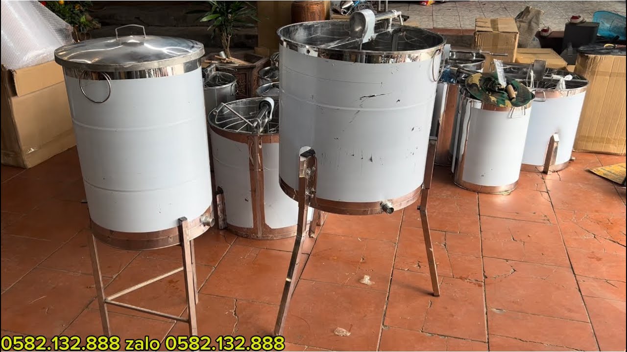 MỚI NHẤT VỪA LÀM XONG THÙNG LỌC MẬT VÀ THÙNG QUAY MẠT 4 CẦU INOX CHUẢN SỊN