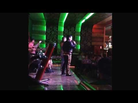 Pierre David y poncho Laduarte en casino la cima