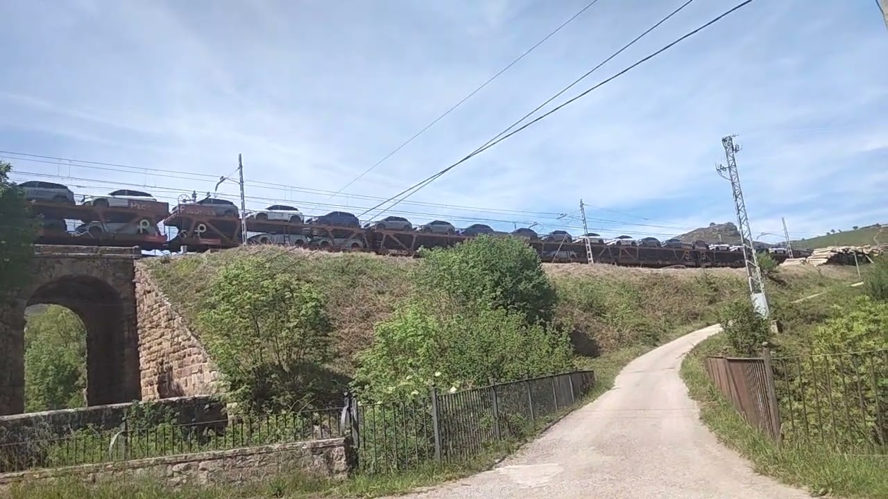 PUEBLO DE PESQUERA - CANTABRIA - NORTE DE ESPAÑA ...