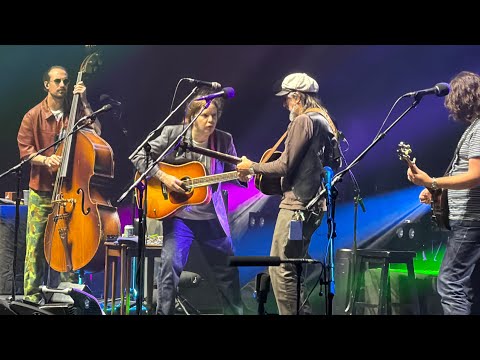 Billy Strings with Les Claypool “Over the Falls” 10/03/26 Oakland, CA @billystrings 