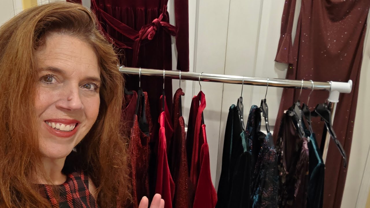 Valentine's Velvety Finds #valentinesday #velvetdresses #inspiringwomen #fashionfitnessfoodfinds