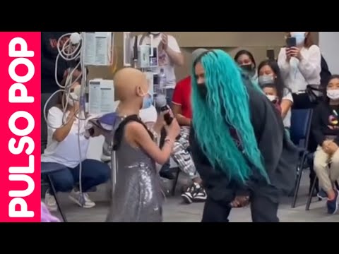 KAROL G le canta a los niños en un hospital de Bogota 🥺💙