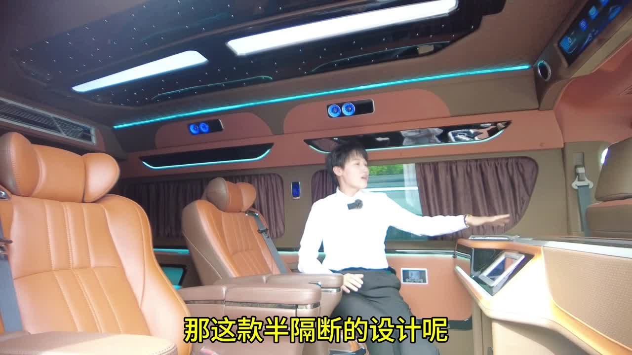 首席鉴车官 2024新丰田海狮商务车 迈巴赫棕双拼内饰 浪漫高雅你喜欢吗？ - YouTube