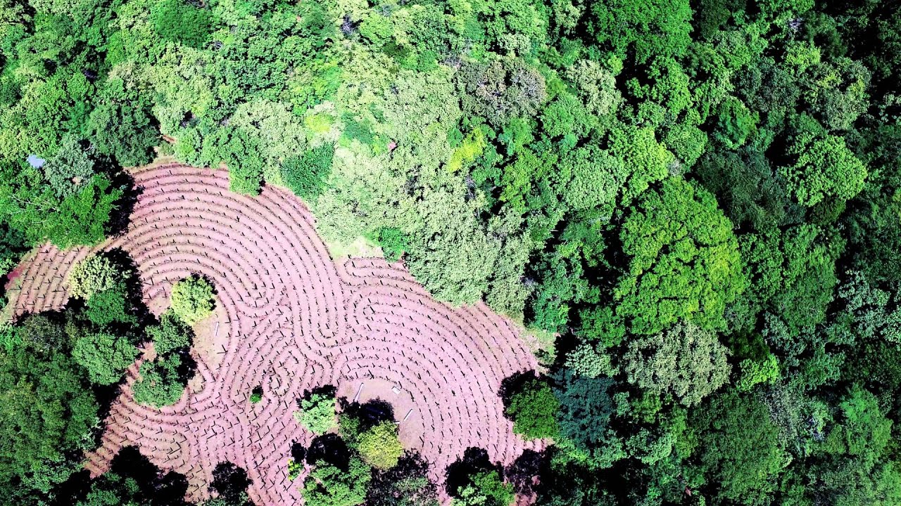 La Senda Costa Rica Tamarindo Labyrinth - YouTube