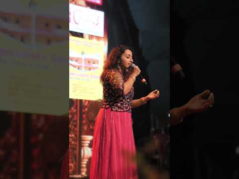 Souparnikamrutha 🎶 #karikkakomtemple #mahotsavam #livesinging #shorts #aparnarajeev
