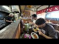 富山)16時間働く店主の背脂ラードギトギトラーメンが凄い!常連だけがひっそり通うラーメン店に密着取材
