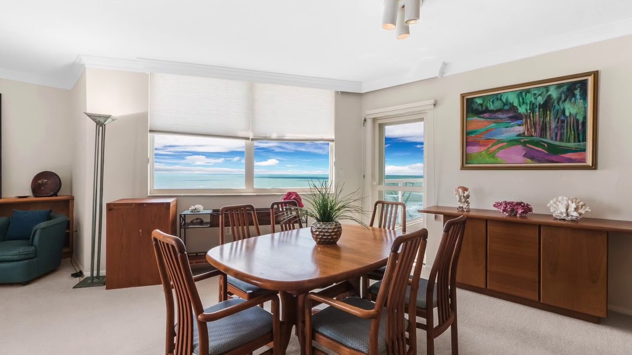 1050 Longboat Club Road, 