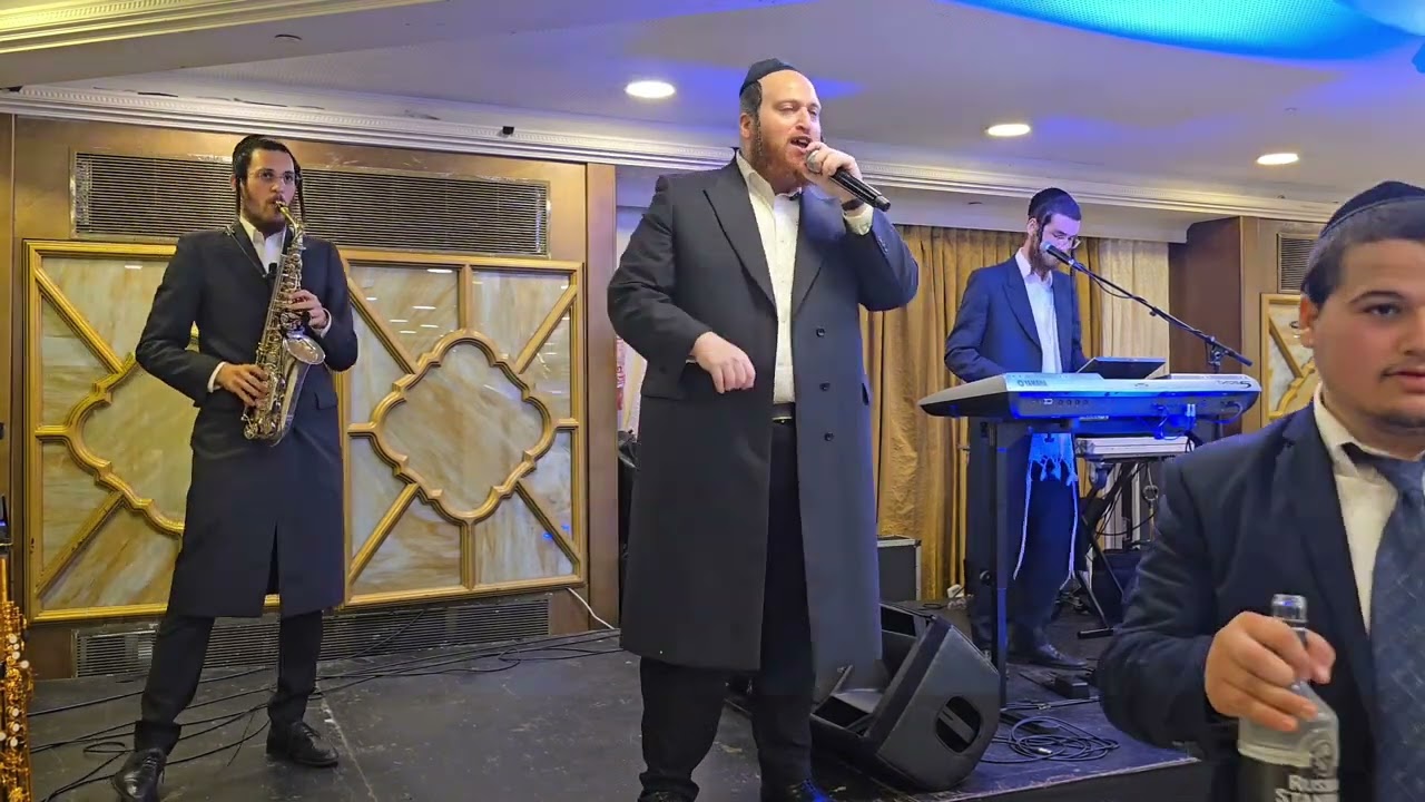 חיים עקשטיין&יחיאל שטיין תקציר מחתונה לייב שמחה ואנרגטית במיוחד