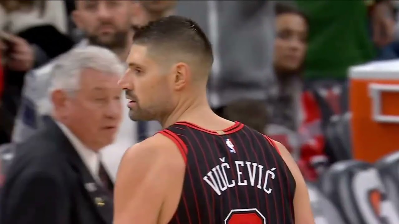 Giannis Throws Down a Windmill Dunk at End of Game and the Bulls LOSE IT 😳