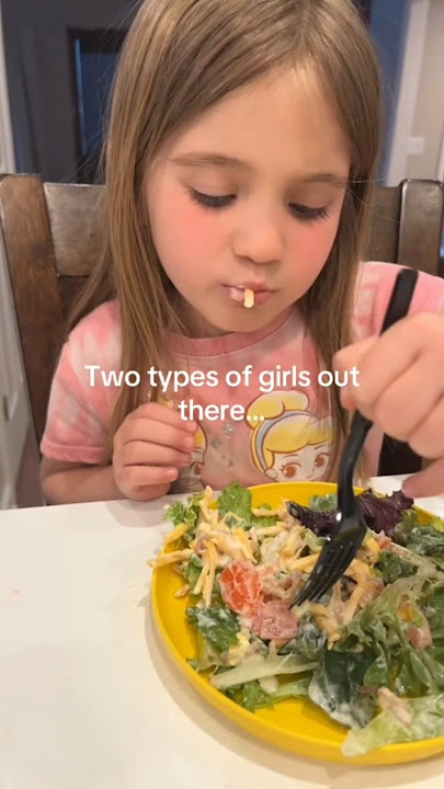 Two sisters with different personalities 😅. (@ Shan040891 on TT)