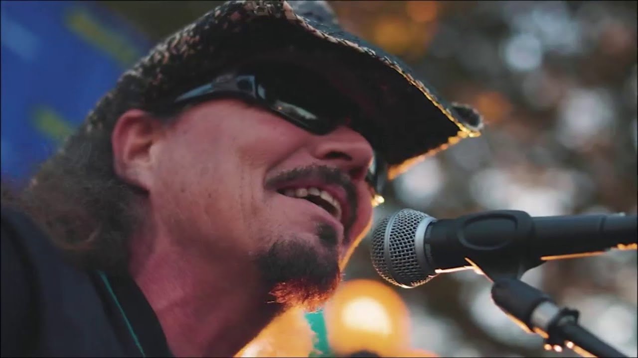 Paul Wane plays & tailgate YouTube